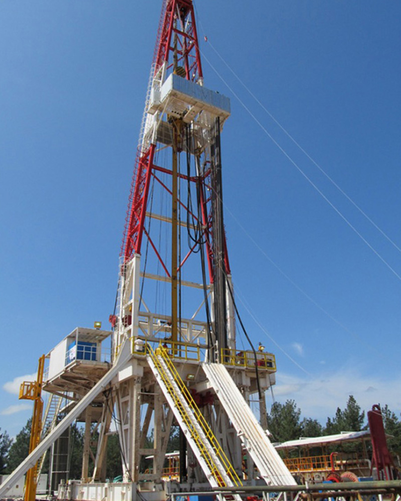 Skid -mounted drilling rig 5000m   .pic